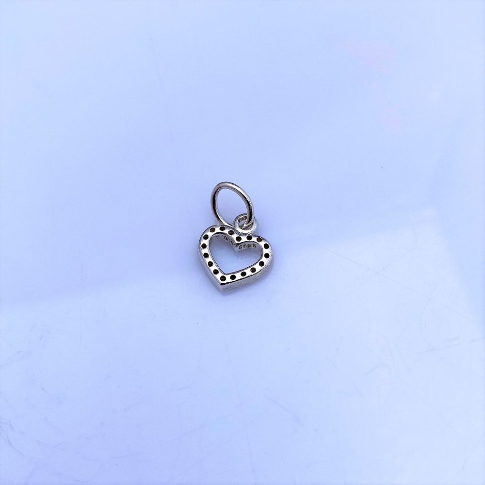 Pandora Be My Valentine Heart cz charm - Picture 2 of 2